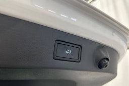 valkoinen Volkswagen Arteon 2021 kuva 15.