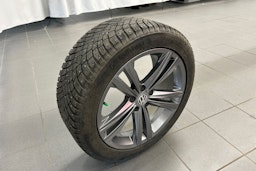 valkoinen Volkswagen Arteon 2021 kuva 16.