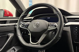 met. punainen Volkswagen Arteon 2021 kuva 13.