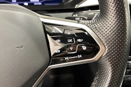 met. punainen Volkswagen Arteon 2021 kuva 15.