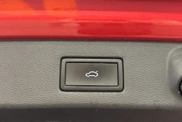 met. punainen Volkswagen Arteon 2021 kuva 24.