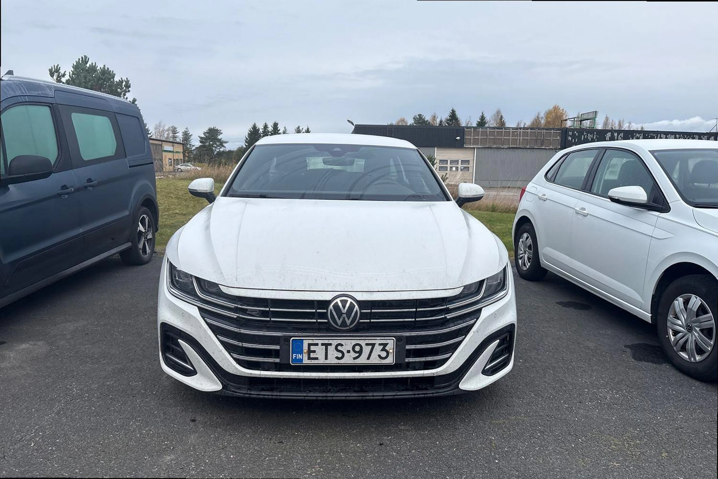 Valkoinen Volkswagen Arteon 2021 kuva 3.