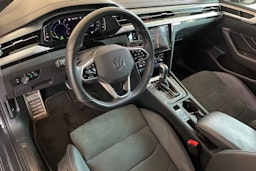 harmaa Volkswagen Arteon 2021 kuva 7.