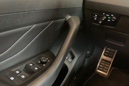 harmaa Volkswagen Arteon 2021 kuva 19.