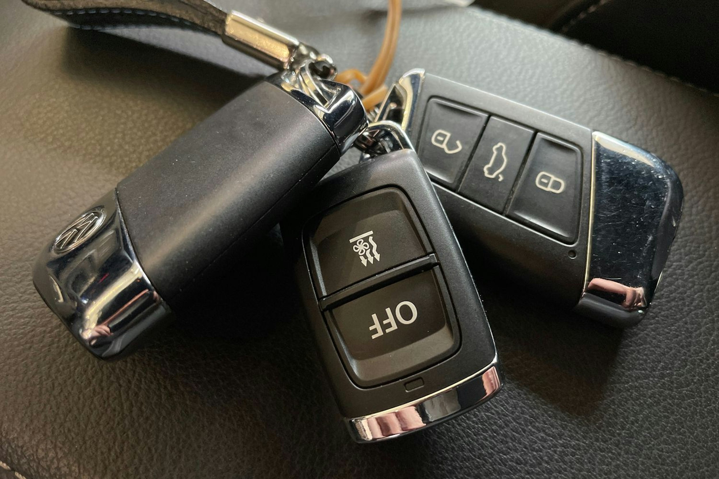 harmaa Volkswagen Arteon 2021 kuva 25.