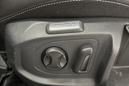 musta Volkswagen Arteon 2021 kuva 12.