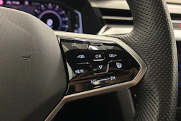 musta Volkswagen Arteon 2021 kuva 15.