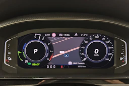 musta Volkswagen Arteon 2021 kuva 16.