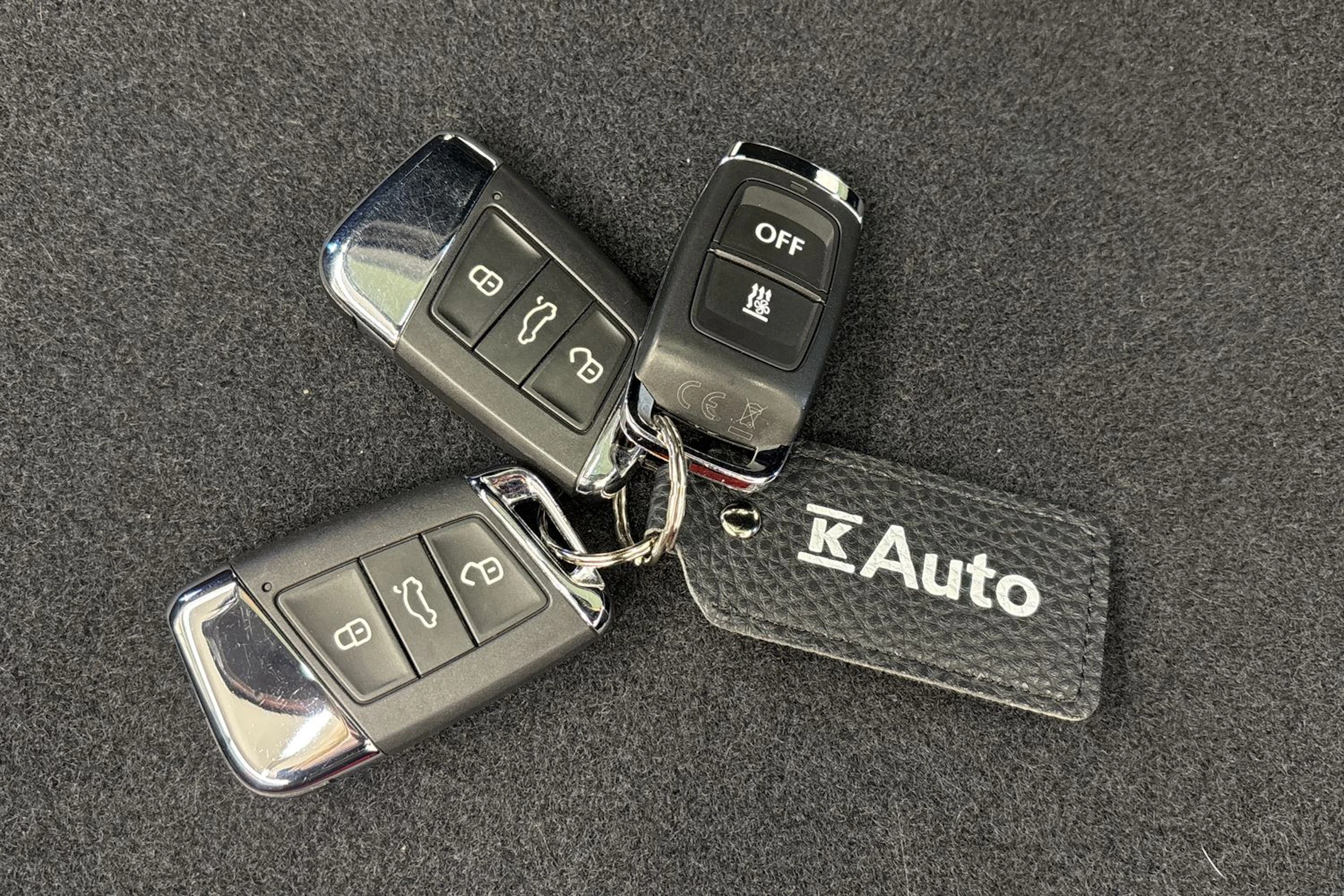 musta Volkswagen Arteon 2021 kuva 25.