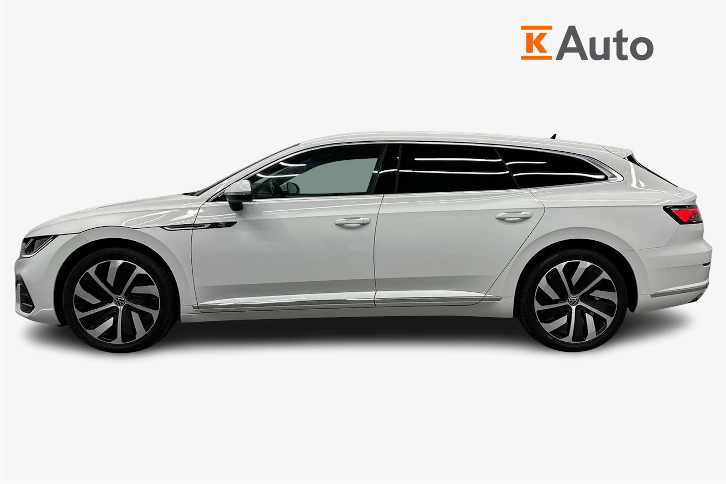 valkoinen Volkswagen Arteon 2021 kuva 5.