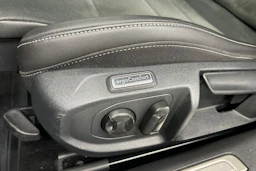 valkoinen Volkswagen Arteon 2021 kuva 14.