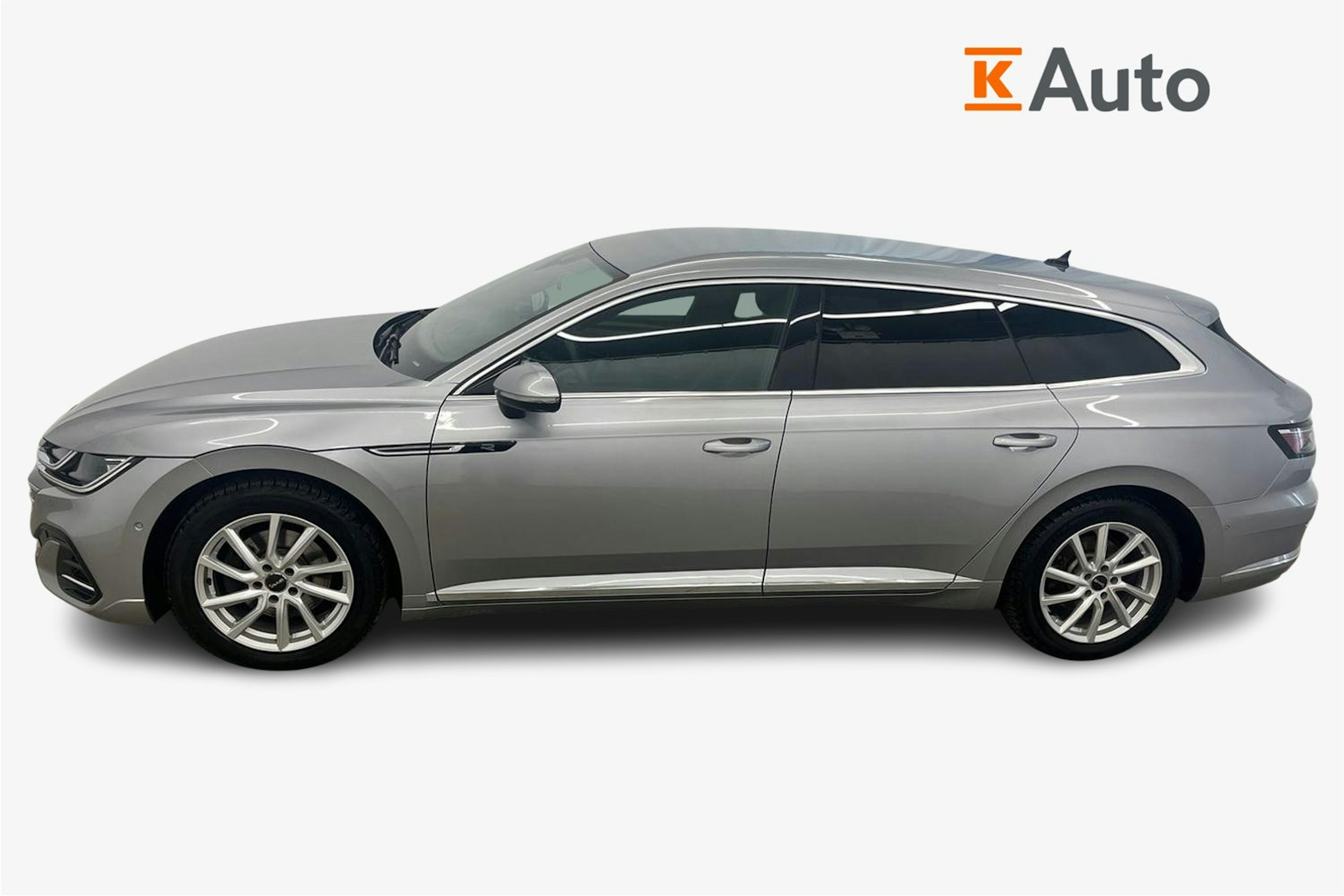 Harmaa Volkswagen Arteon 2021 kuva 6.