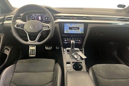 Harmaa Volkswagen Arteon 2021 kuva 9.