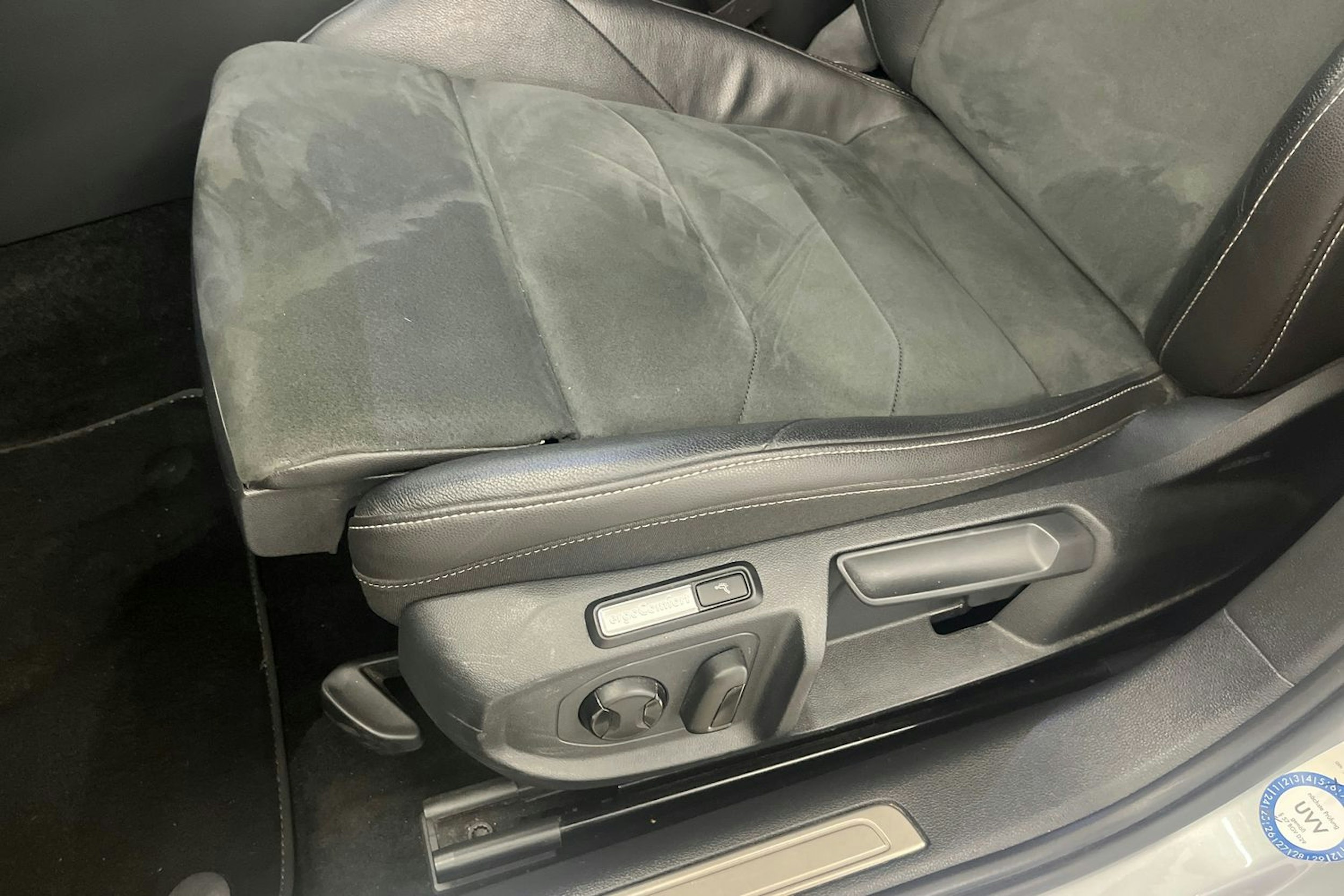 Harmaa Volkswagen Arteon 2021 kuva 15.