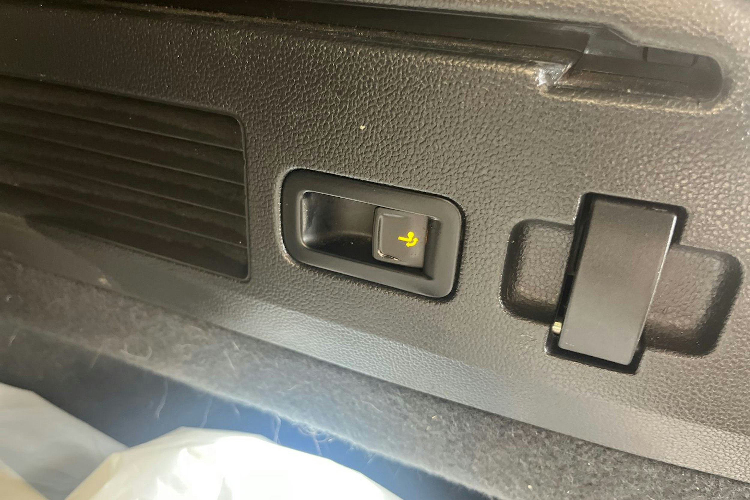 Harmaa Volkswagen Arteon 2021 kuva 23.