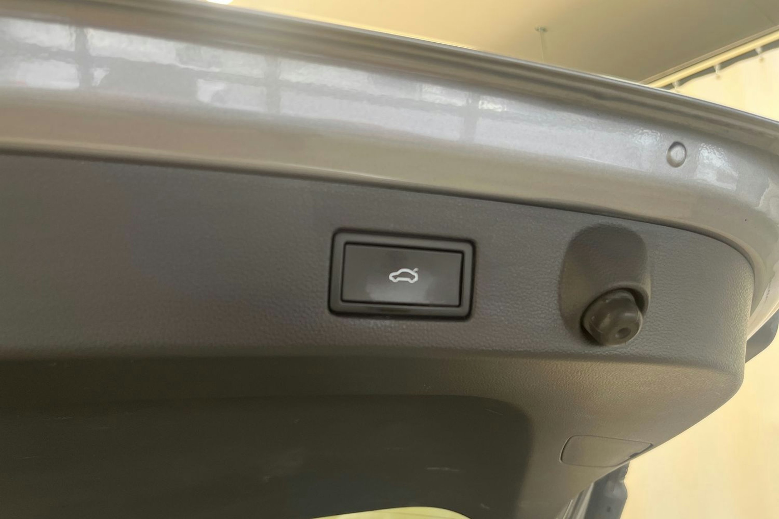 Harmaa Volkswagen Arteon 2021 kuva 25.