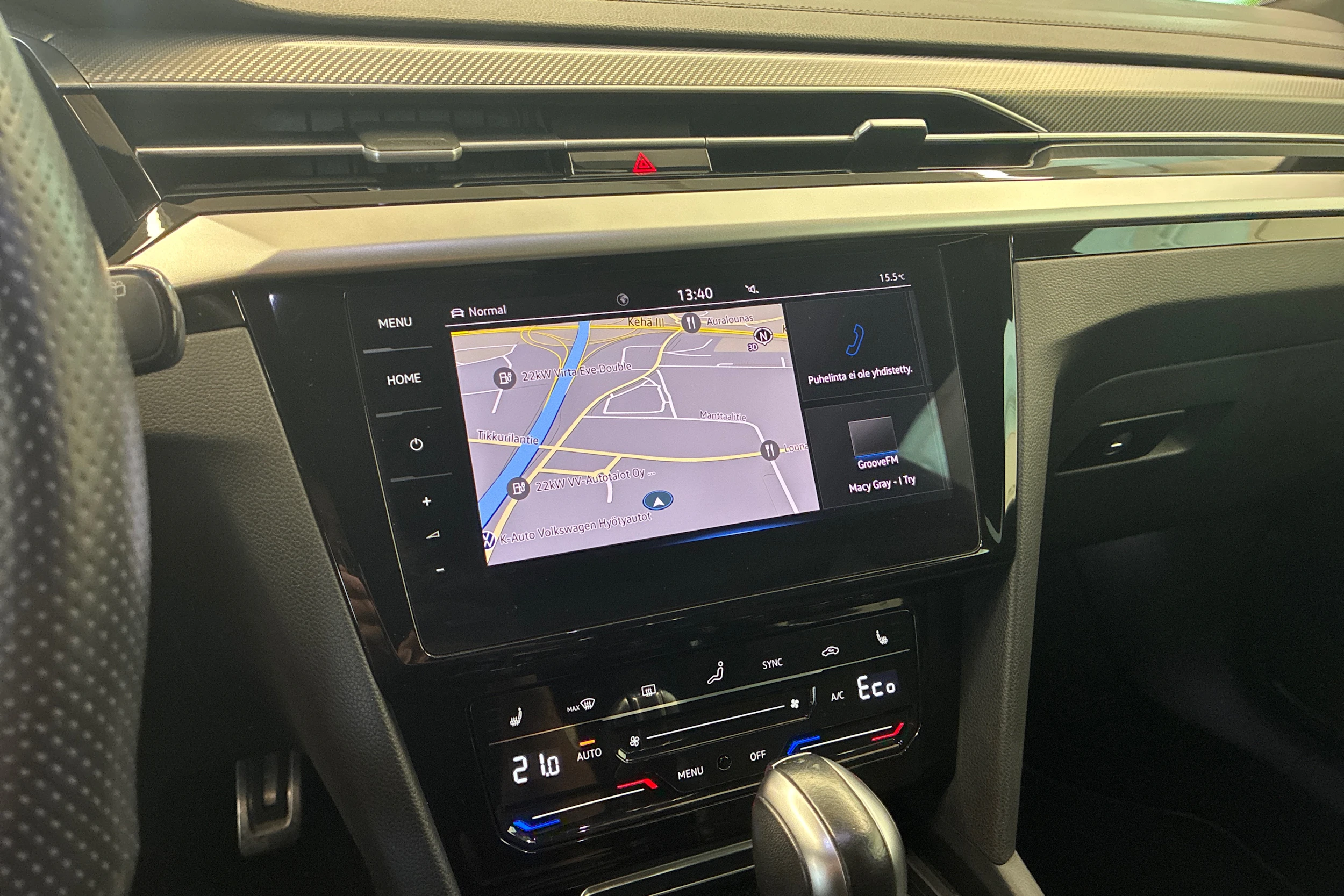 punainen Volkswagen Arteon 2021 kuva 18.