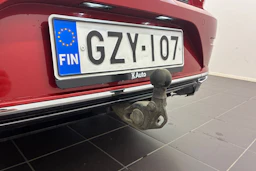 punainen Volkswagen Arteon 2021 kuva 24.