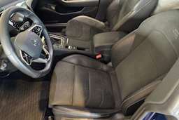 sininen Volkswagen Arteon 2021 kuva 6.