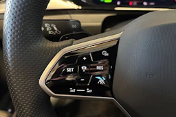 sininen Volkswagen Arteon 2021 kuva 13.