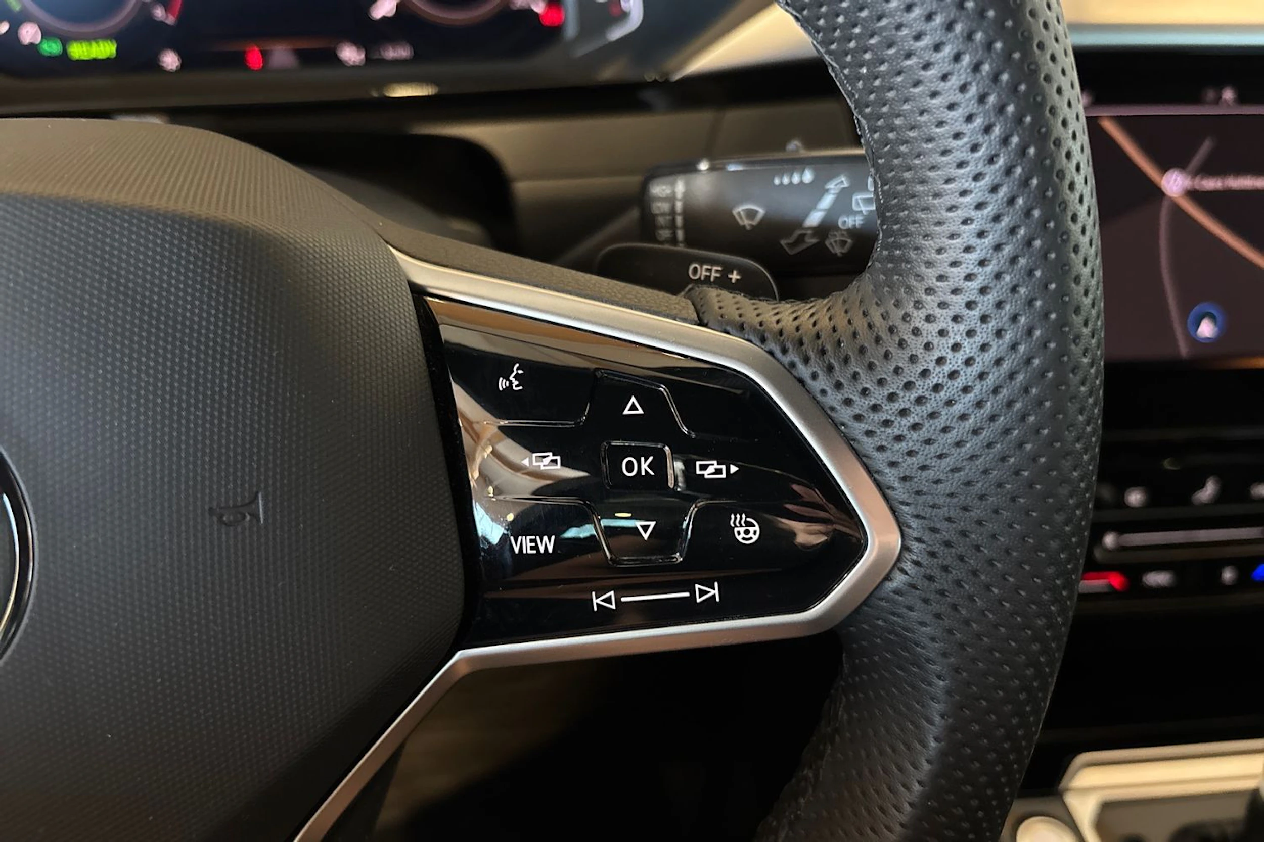 sininen Volkswagen Arteon 2021 kuva 14.