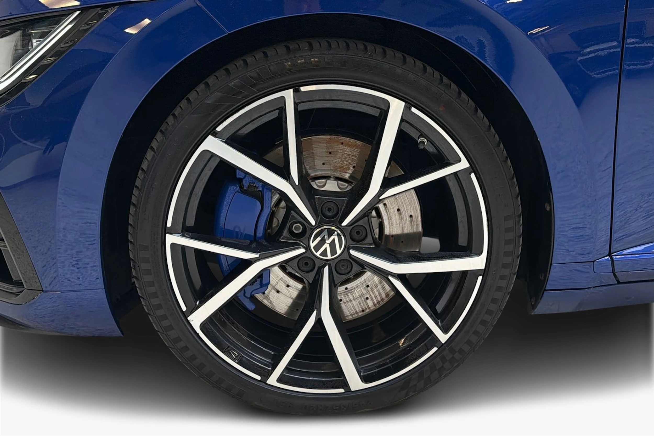 sininen Volkswagen Arteon 2021 kuva 9.
