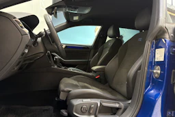 sininen Volkswagen Arteon 2021 kuva 11.