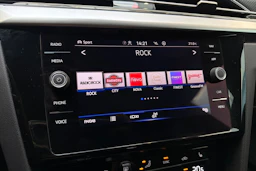 sininen Volkswagen Arteon 2021 kuva 15.