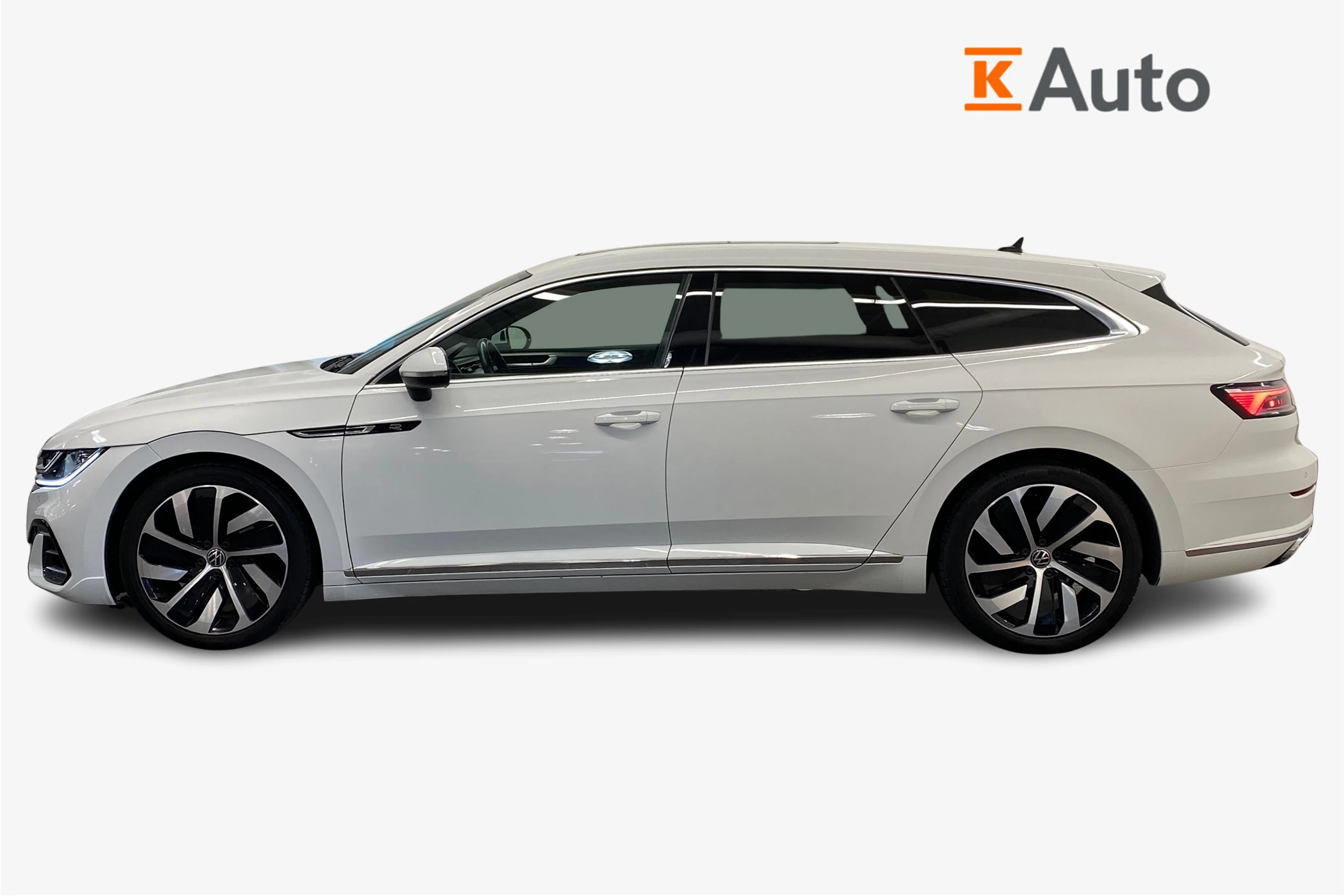 Valkoinen Volkswagen Arteon 2021 kuva 5.