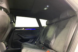 Valkoinen Volkswagen Arteon 2021 kuva 8.