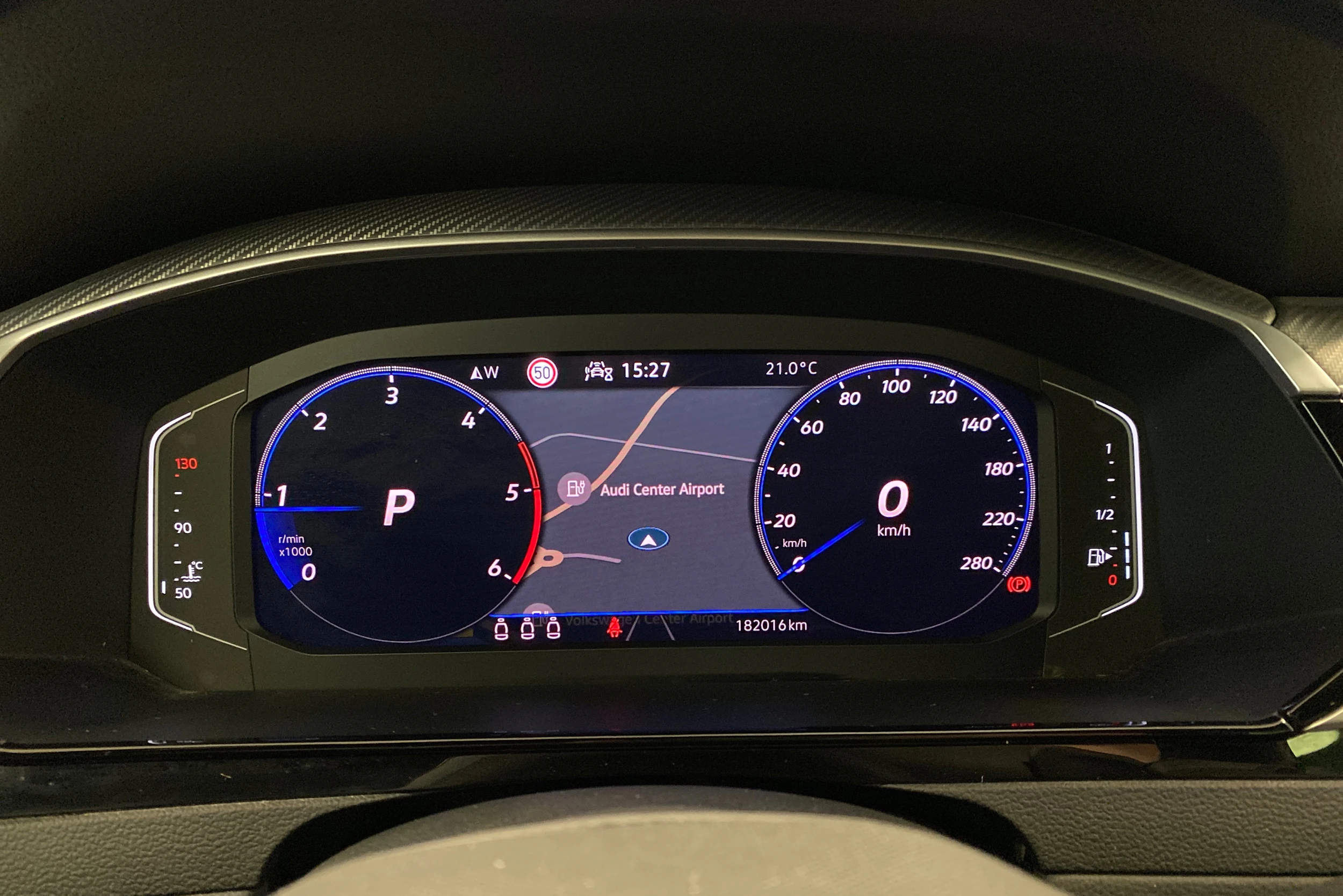 Valkoinen Volkswagen Arteon 2021 kuva 20.