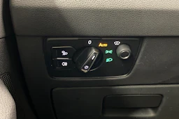 Valkoinen Volkswagen Arteon 2021 kuva 21.
