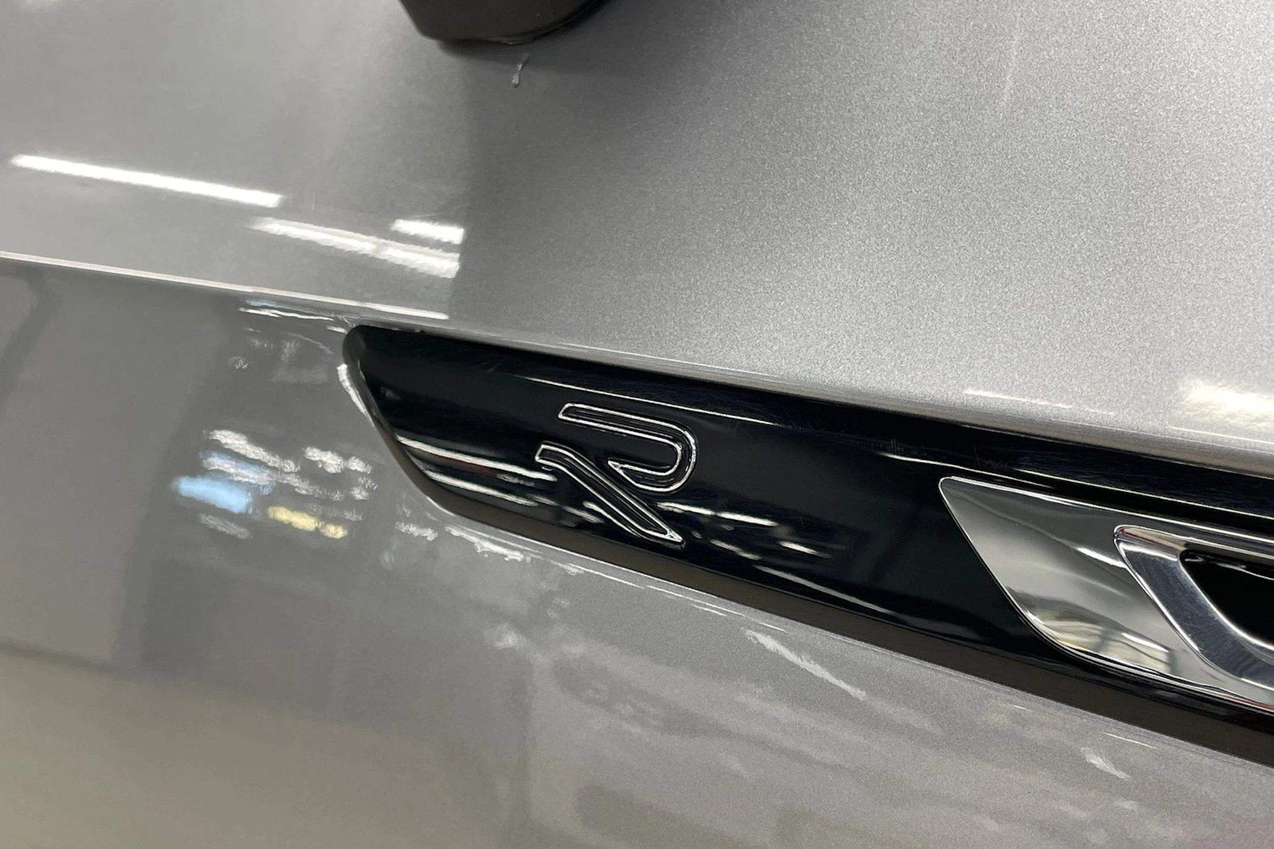 Sininen Volkswagen Arteon 2021 kuva 30.