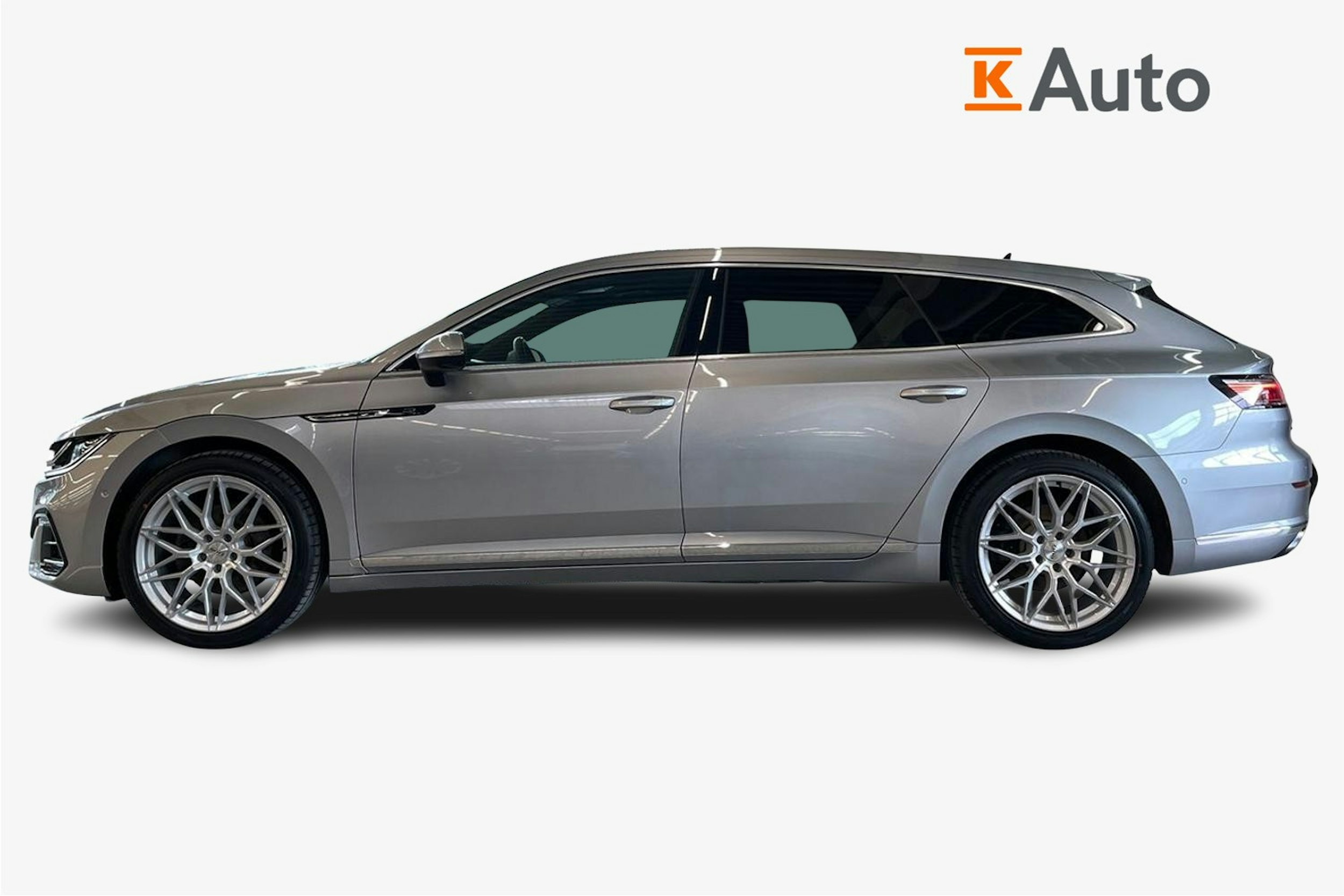 Sininen Volkswagen Arteon 2021 kuva 6.