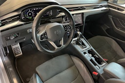 Sininen Volkswagen Arteon 2021 kuva 7.