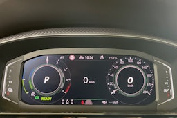 Sininen Volkswagen Arteon 2021 kuva 16.