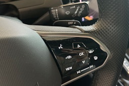 Sininen Volkswagen Arteon 2021 kuva 18.
