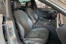 Sininen Volkswagen Arteon 2021 kuva 28.