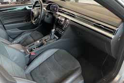 Sininen Volkswagen Arteon 2021 kuva 29.