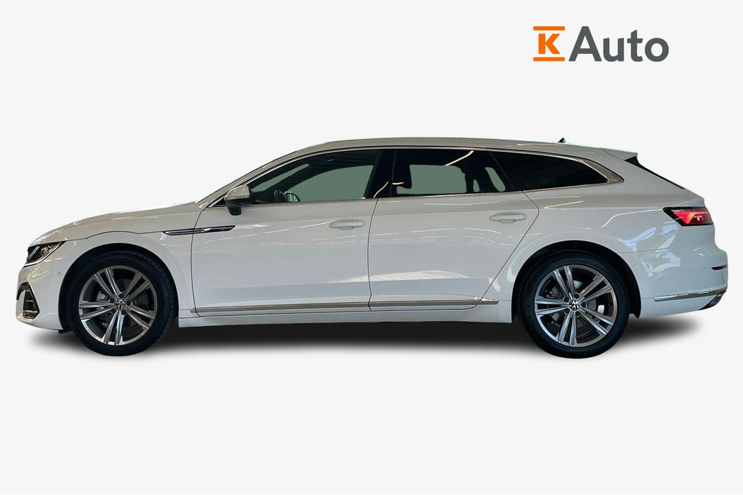 valkoinen Volkswagen Arteon 2021 kuva 6.