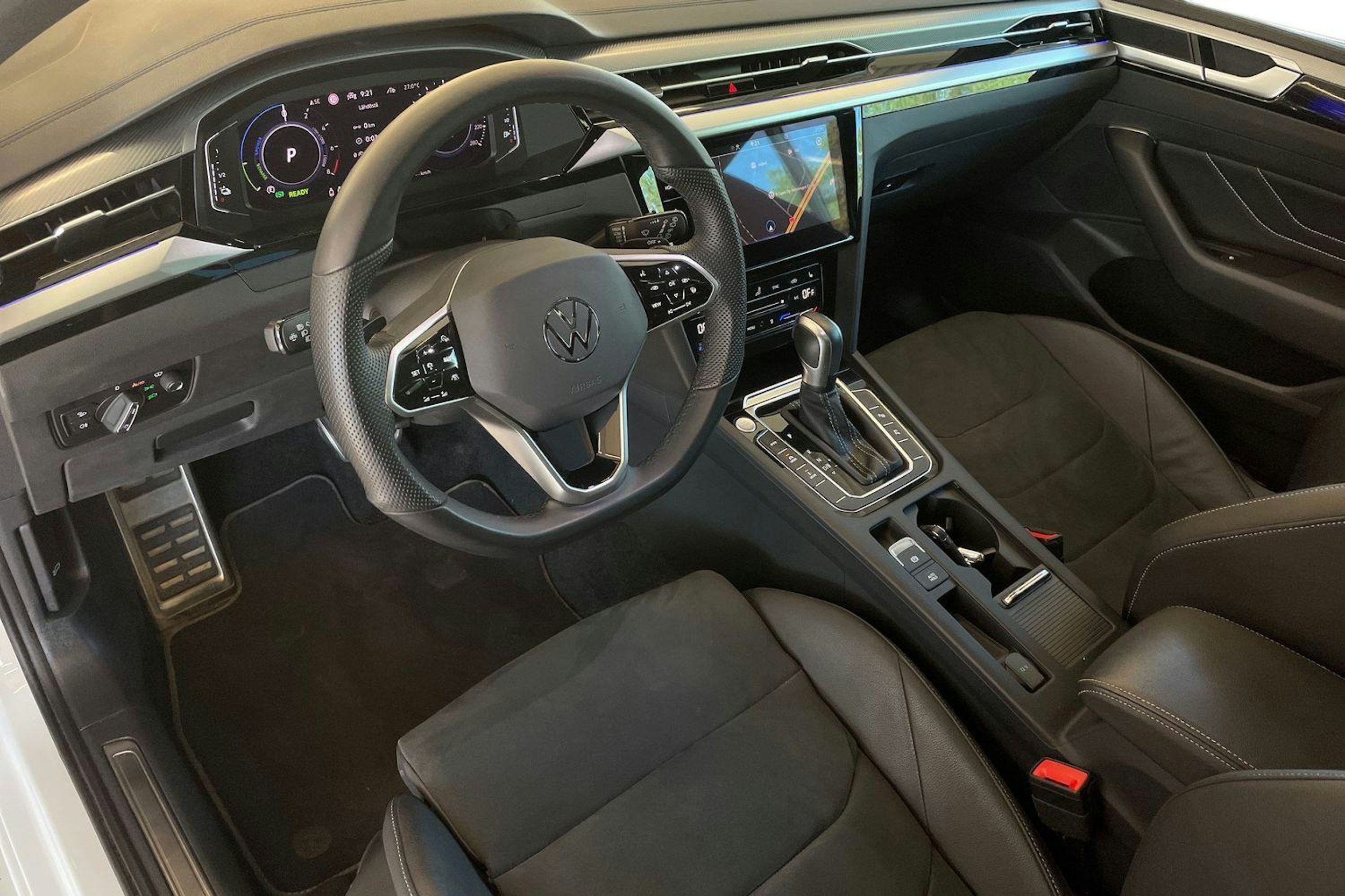 valkoinen Volkswagen Arteon 2021 kuva 7.