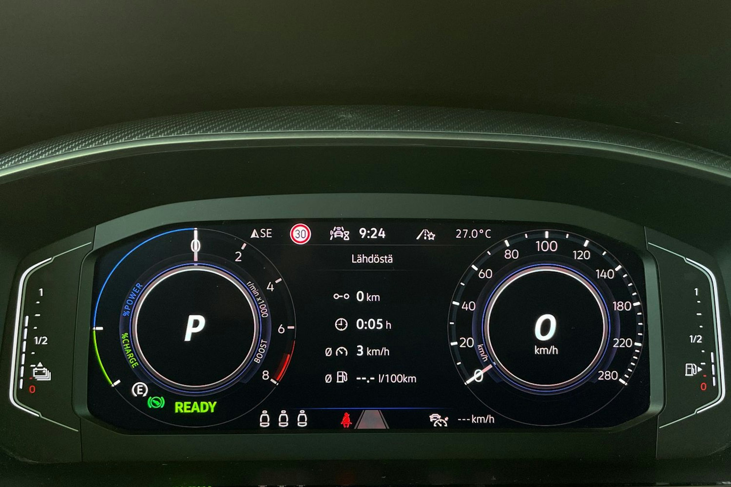 valkoinen Volkswagen Arteon 2021 kuva 14.