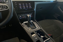 valkoinen Volkswagen Arteon 2021 kuva 18.