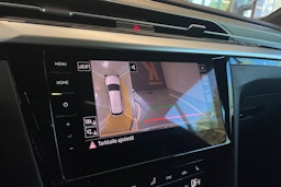 valkoinen Volkswagen Arteon 2021 kuva 22.
