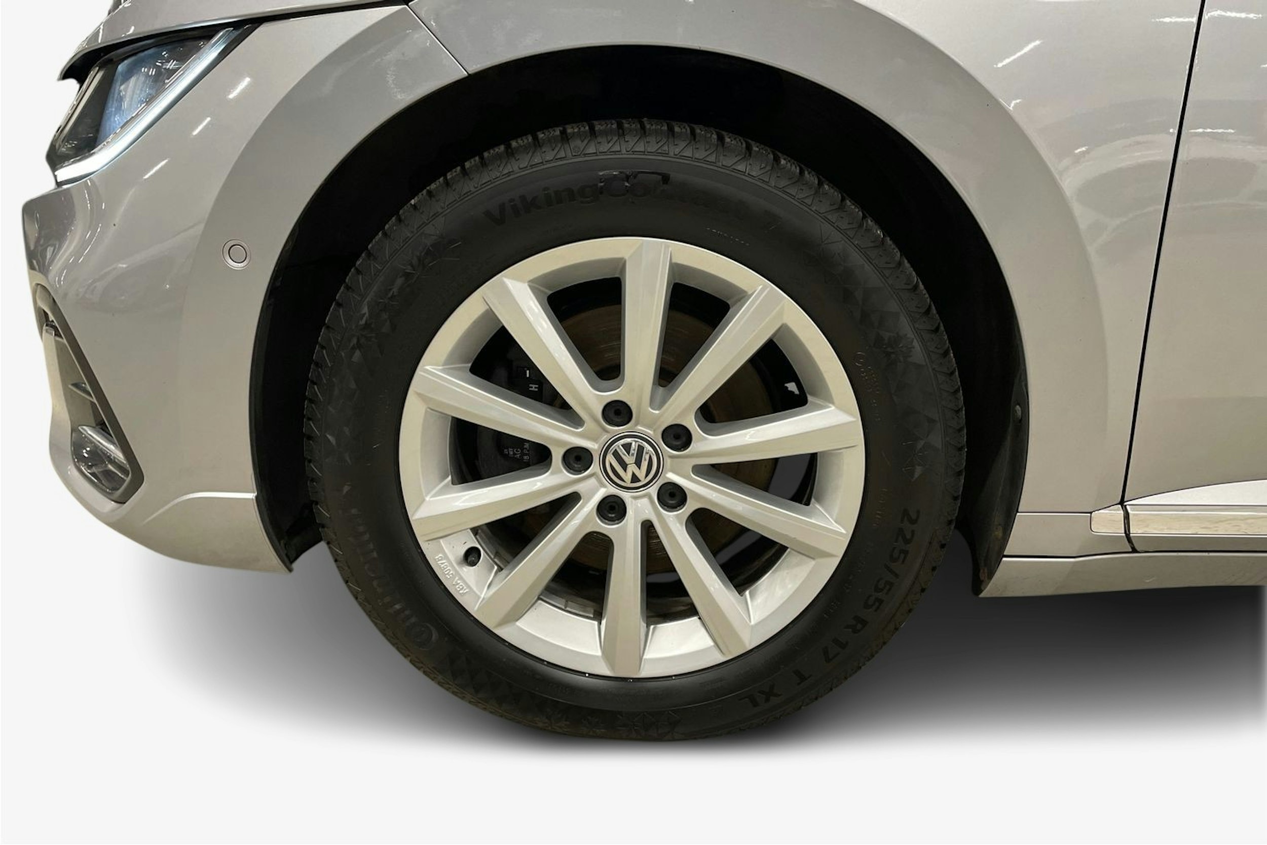 sininen Volkswagen Arteon 2021 kuva 11.