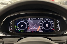 sininen Volkswagen Arteon 2021 kuva 16.