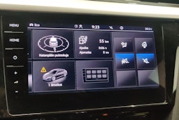 valkoinen Volkswagen Arteon 2021 kuva 16.