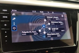 valkoinen Volkswagen Arteon 2021 kuva 18.
