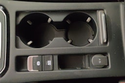 valkoinen Volkswagen Arteon 2021 kuva 21.