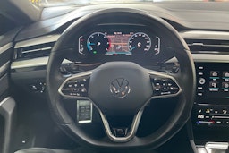Musta Volkswagen Arteon 2021 kuva 17.
